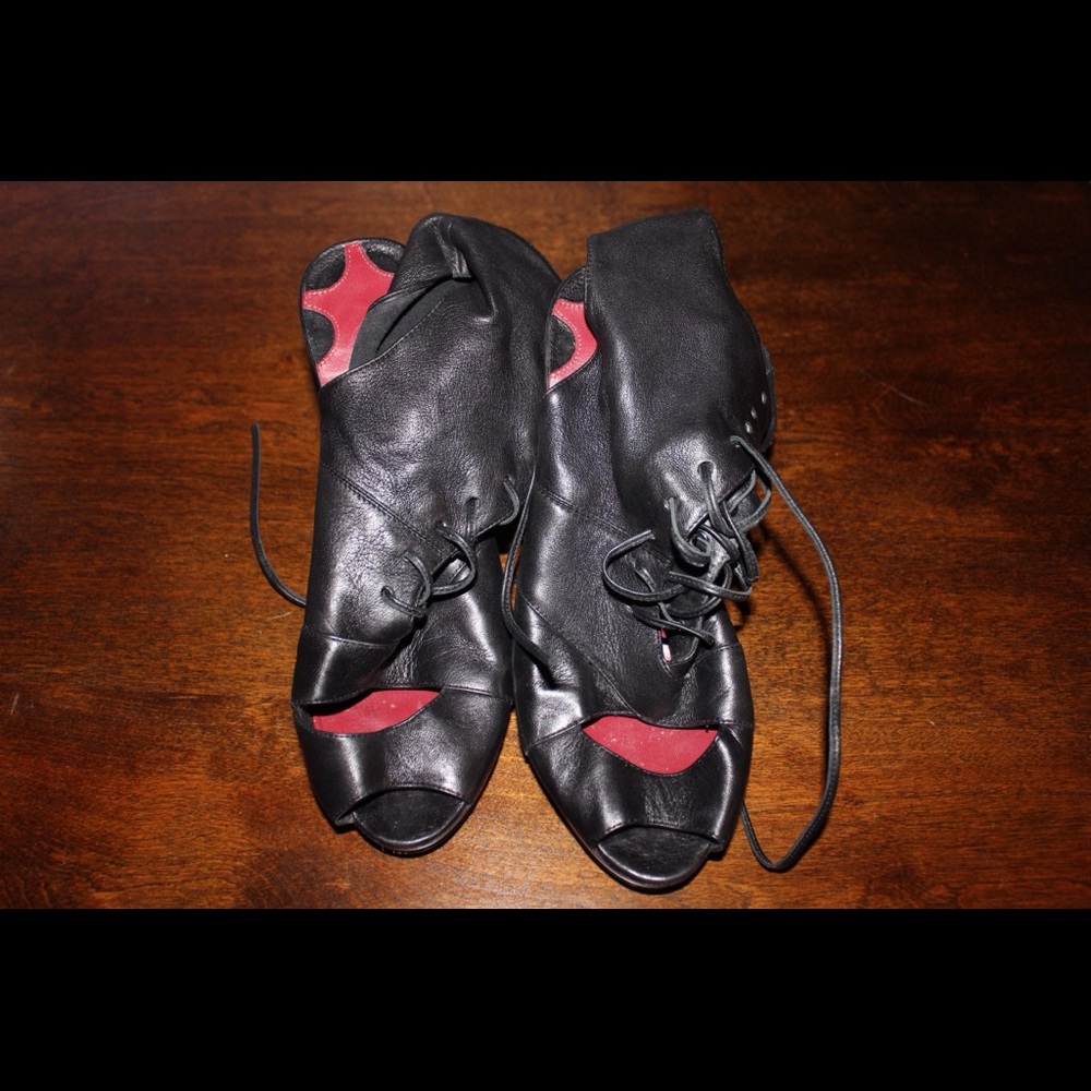Black heels- Size 8.5